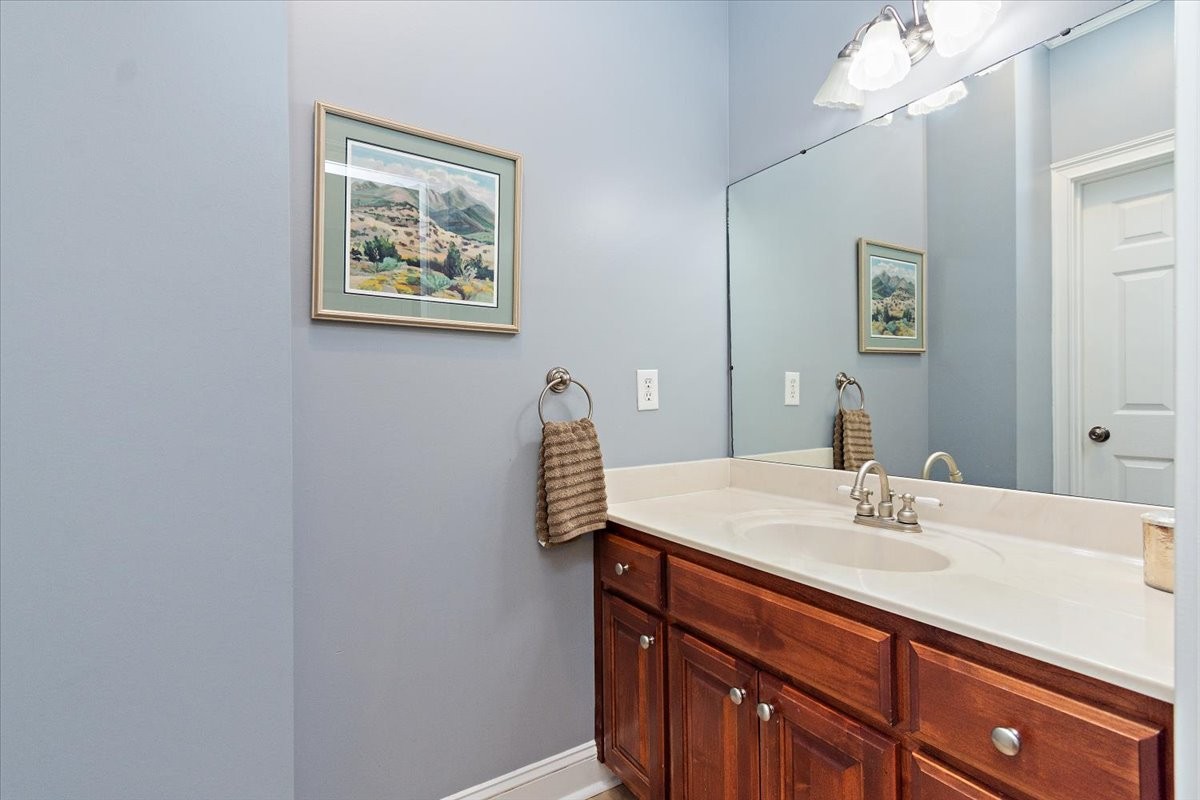 Leoma, Tennessee, 38468, United States, 3 Bedrooms Bedrooms, ,3 BathroomsBathrooms,Residential,For Sale,1938715