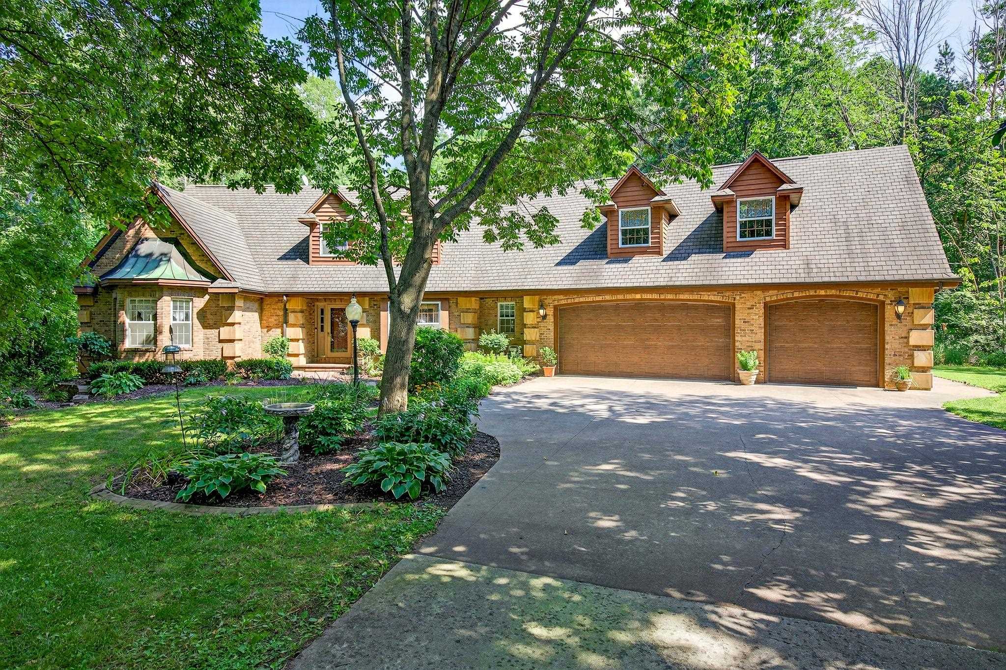 Kaukauna, Wisconsin, 54130-2900, United States, 3 Bedrooms Bedrooms, ,3 BathroomsBathrooms,Residential,For Sale,1916177