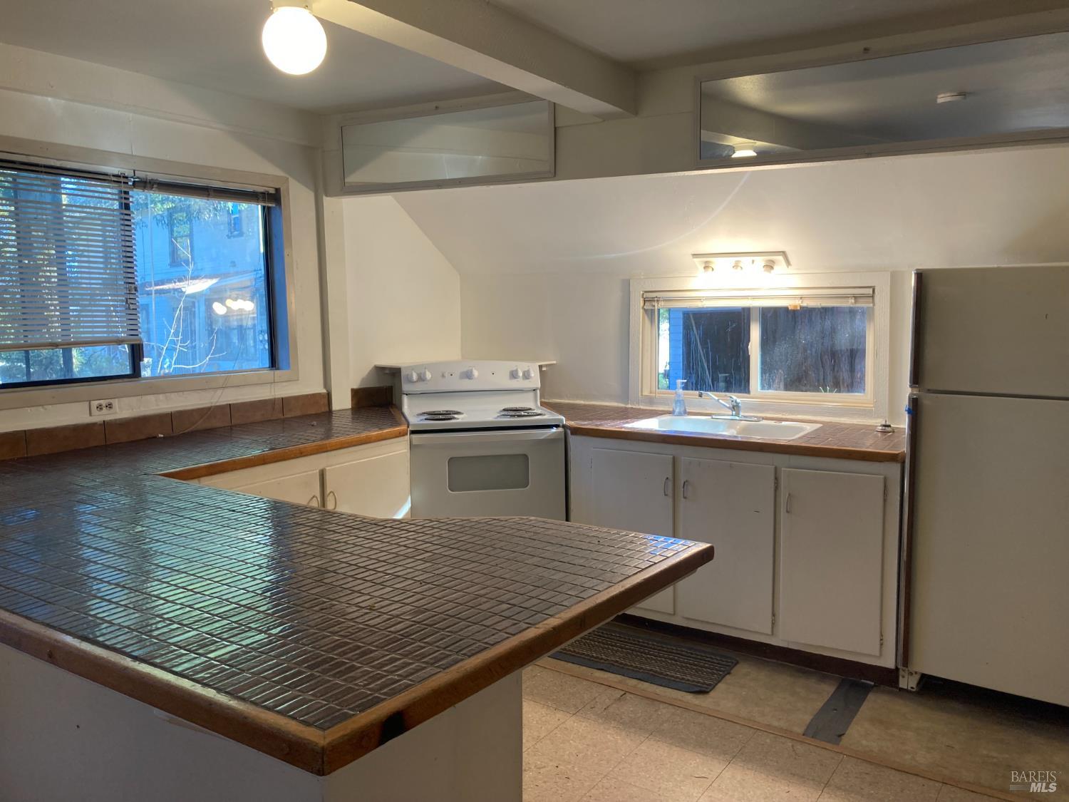 Ukiah, California, 95482, United States, 8 Bedrooms Bedrooms, ,4 BathroomsBathrooms,Residential,For Sale,1995478