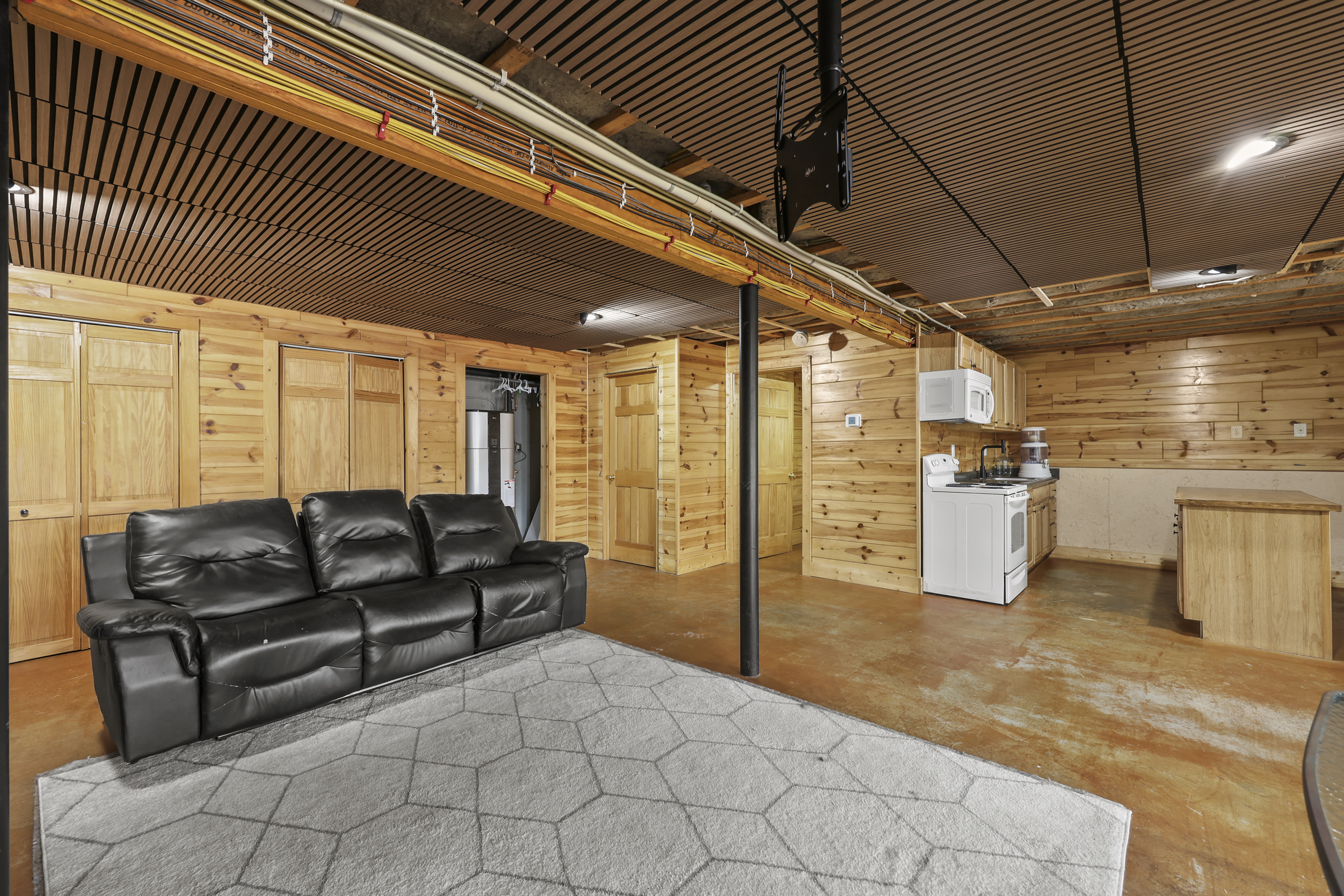  Berkshires Log Home Retreat with Wildlife Pond & Guest Apartment - 物件實景