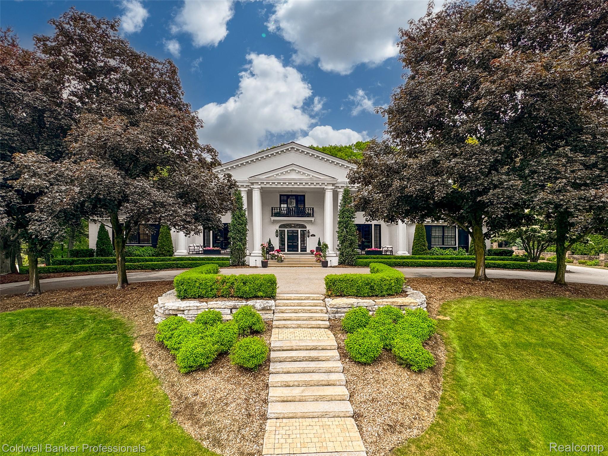 Dunston Rd, Bloomfield Hills, MI 48304 #1
