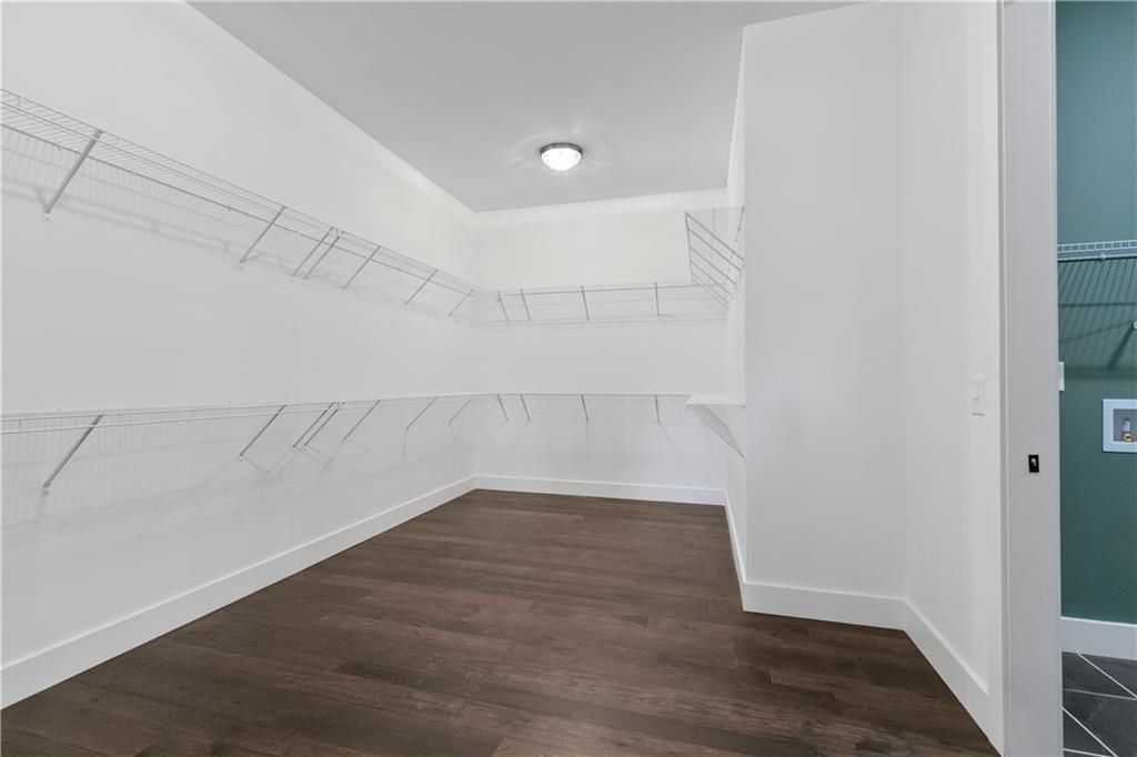 Carrollton, Georgia, 30116, United States, 4 Bedrooms Bedrooms, ,4 BathroomsBathrooms,Residential,For Sale,1897313