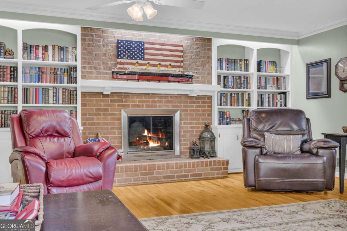 Athens, Georgia, 30606, United States, 5 Bedrooms Bedrooms, ,3 BathroomsBathrooms,Residential,For Sale,1896838