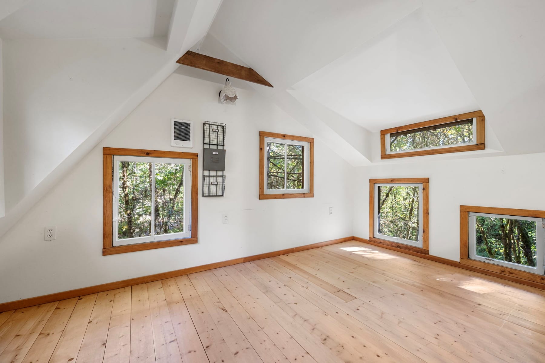  24027 HAWLEY CREEK RD Monroe, OR 97456 - 物件實景