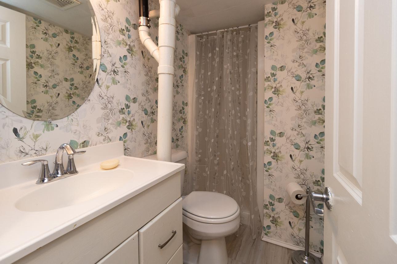 Saint Paul, Minnesota, 55104, United States, 5 Bedrooms Bedrooms, ,3 BathroomsBathrooms,Residential,For Sale,1947967