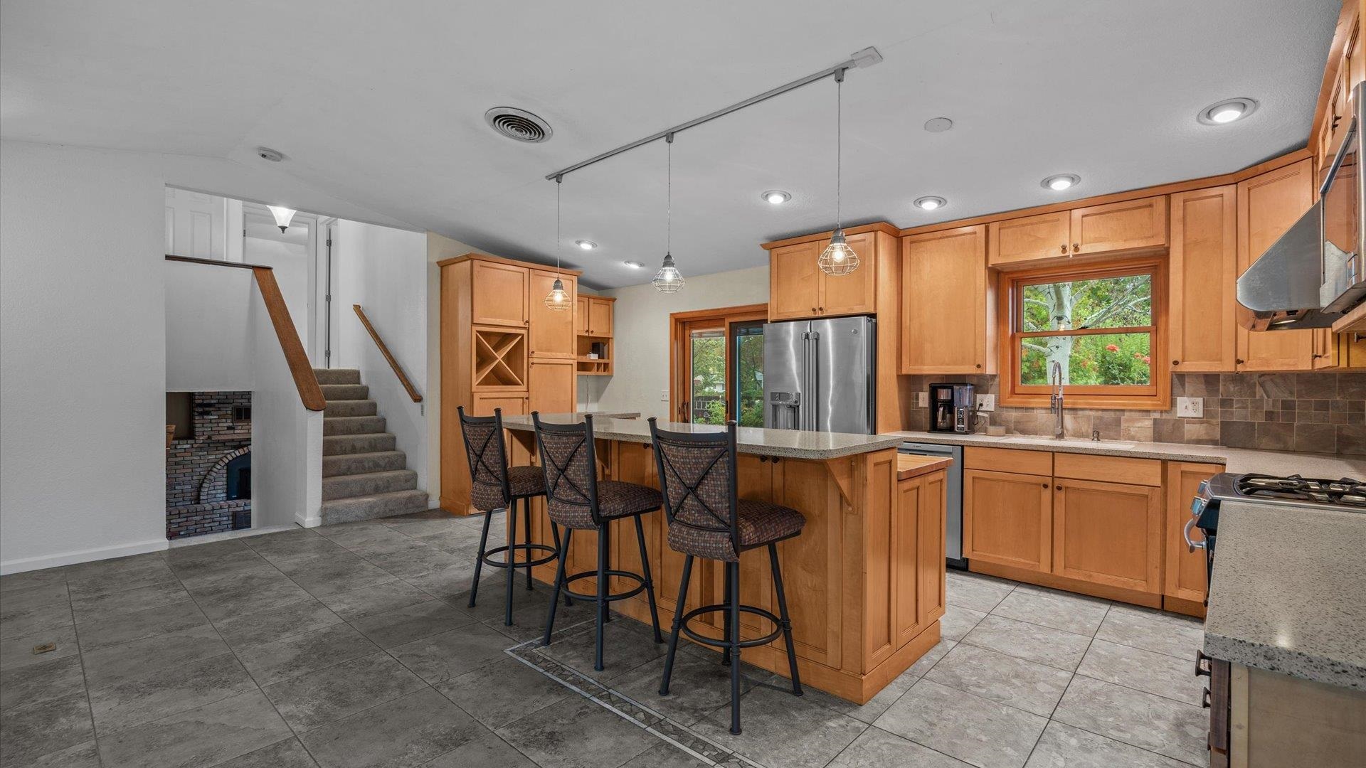 Grand Junction, Colorado, 81506, United States, 4 Bedrooms Bedrooms, ,3 BathroomsBathrooms,Residential,For Sale,1998491