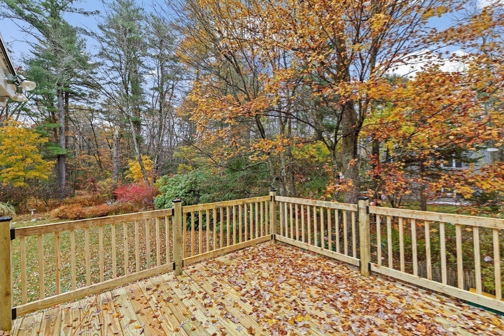 Mansfield, Massachusetts, 02048, United States, 3 Bedrooms Bedrooms, ,2 BathroomsBathrooms,Residential,For Sale,1991950