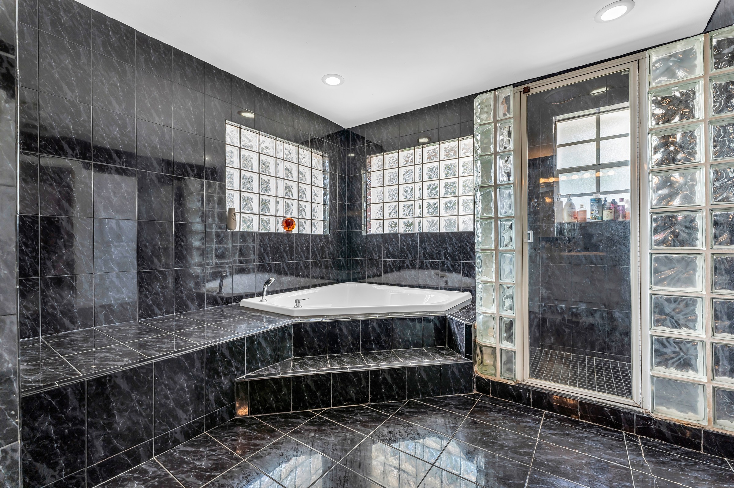  6284 SW 26th St, Miami, FL, 33155 - 物件實景
