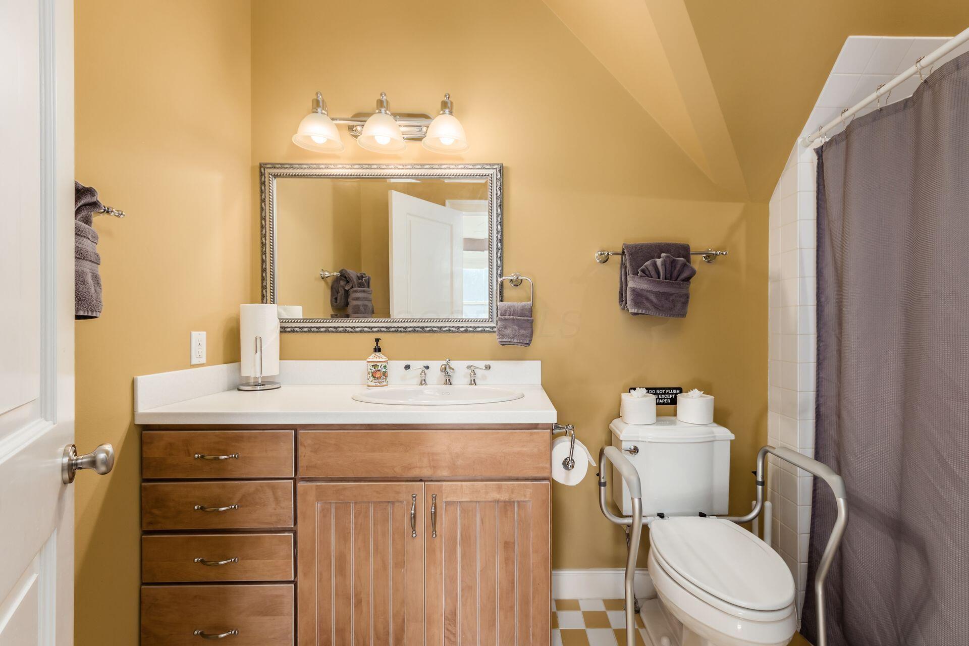 Rockbridge, Ohio, 43149, United States, 8 Bedrooms Bedrooms, ,10 BathroomsBathrooms,Residential,For Sale,1818163