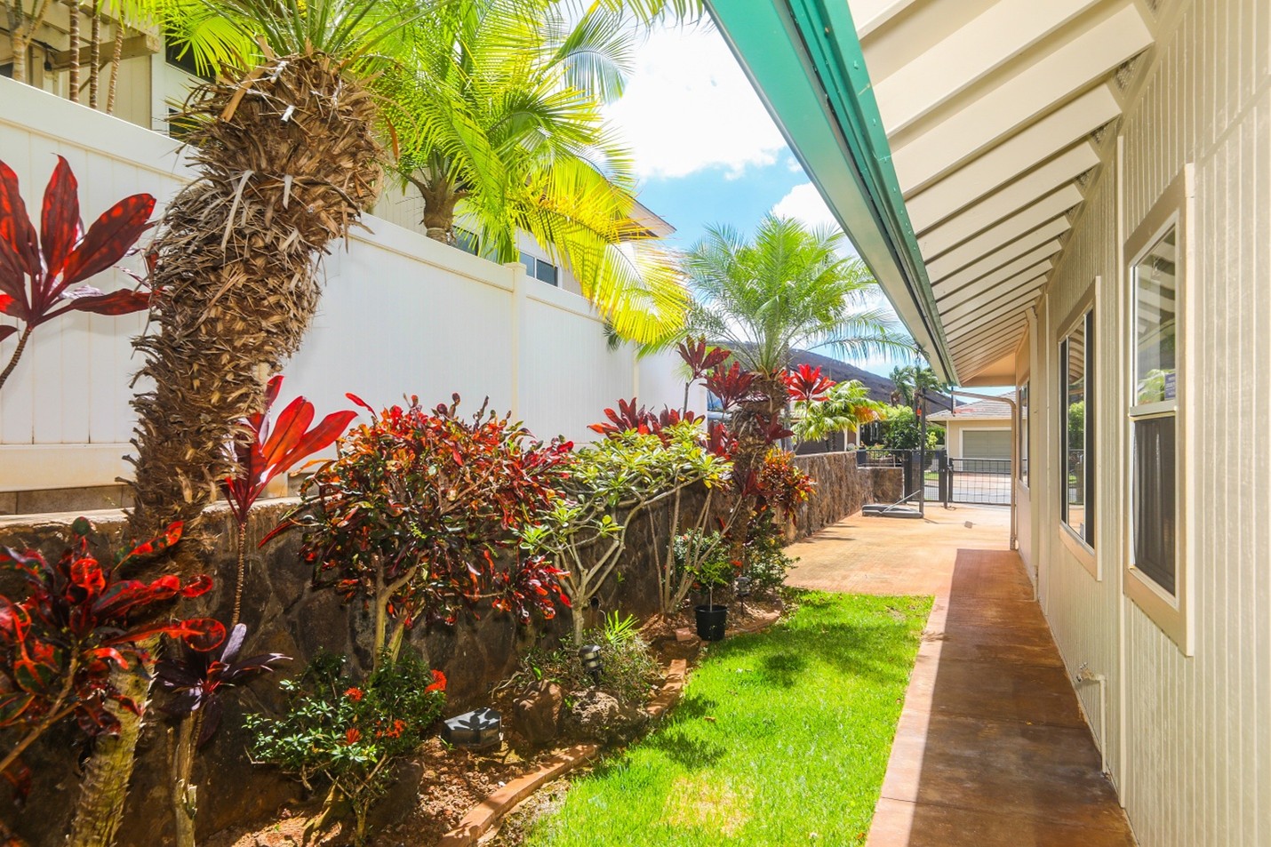 Kapolei, Hawaii, 96707, United States, 4 Bedrooms Bedrooms, ,4 BathroomsBathrooms,Residential,For Sale,1978754