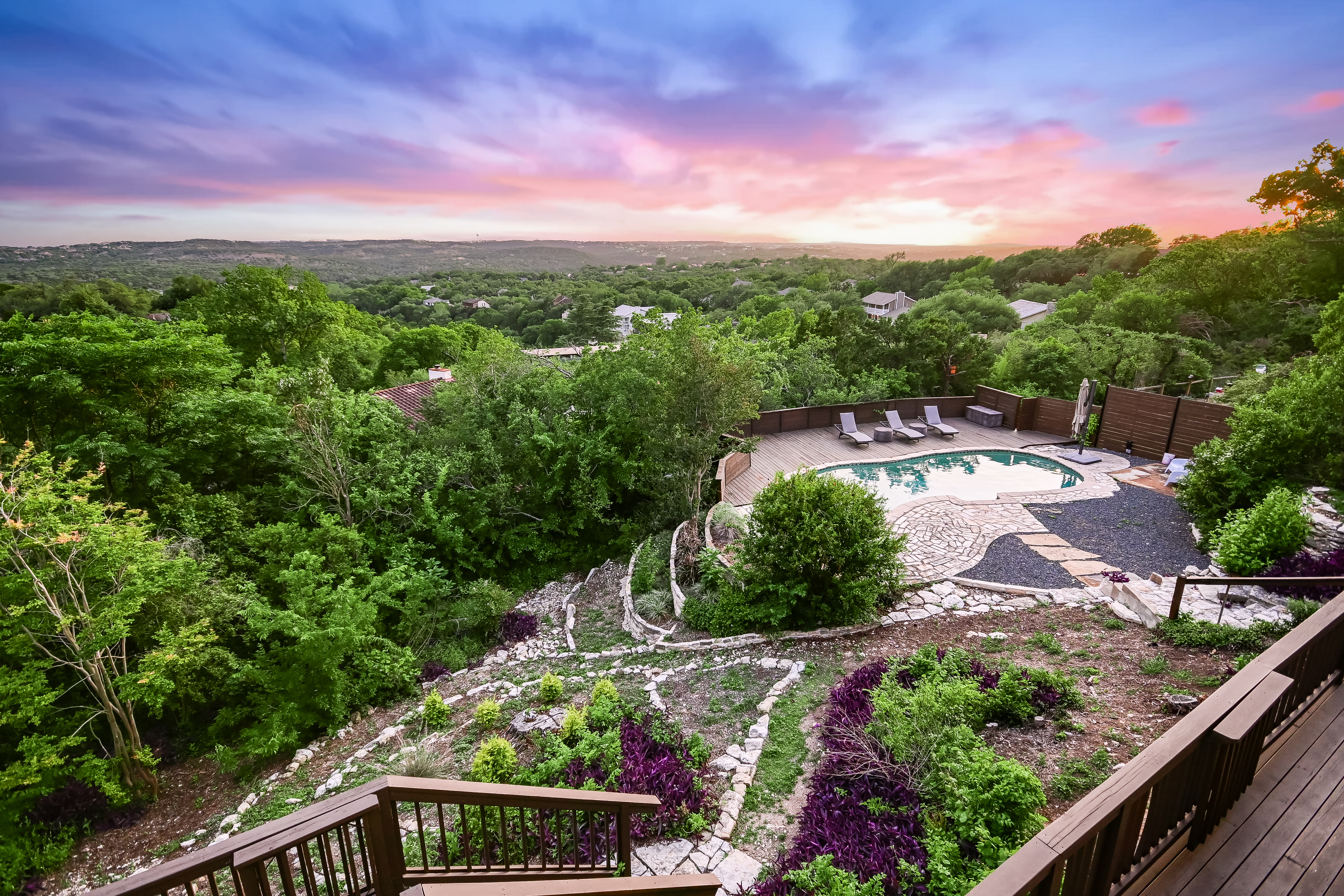  Hill Country Serenity in the Heart of Eanes ISD - 物件實景