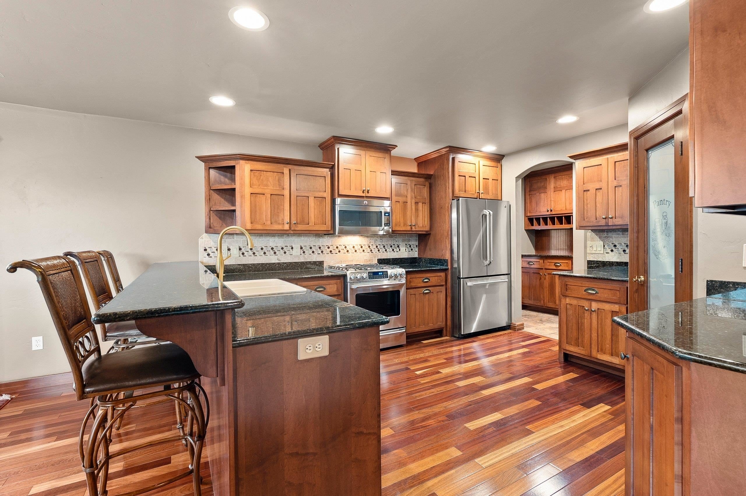 DE PERE, Wisconsin, 54115, United States, 3 Bedrooms Bedrooms, ,4 BathroomsBathrooms,Residential,For Sale,2048400