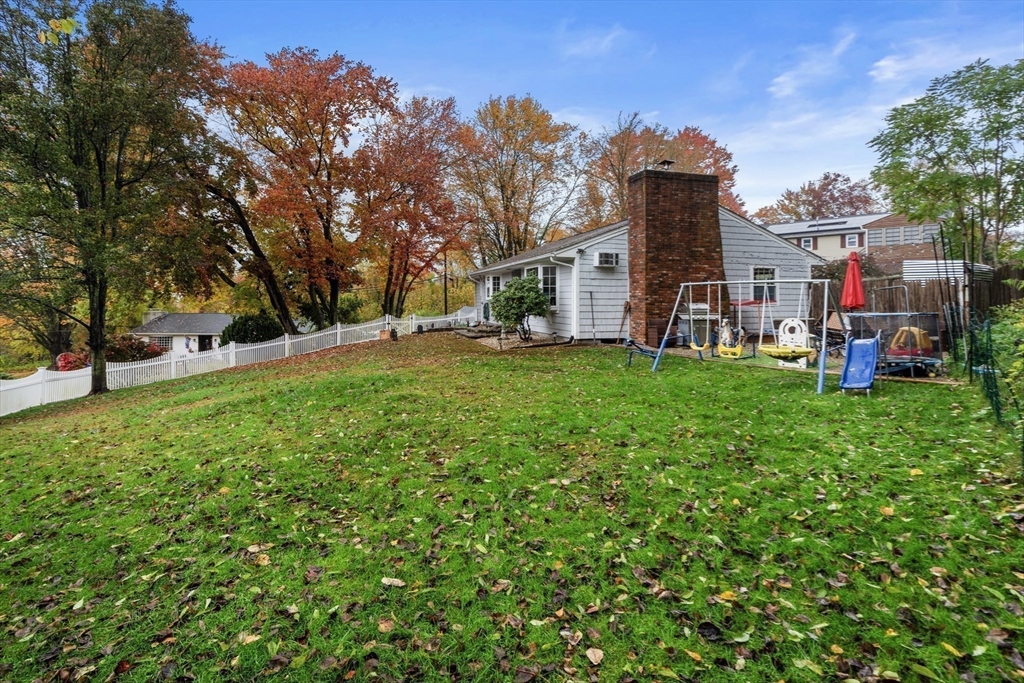 Marlborough, Massachusetts, 01752, United States, 3 Bedrooms Bedrooms, ,2 BathroomsBathrooms,Residential,For Sale,1968899
