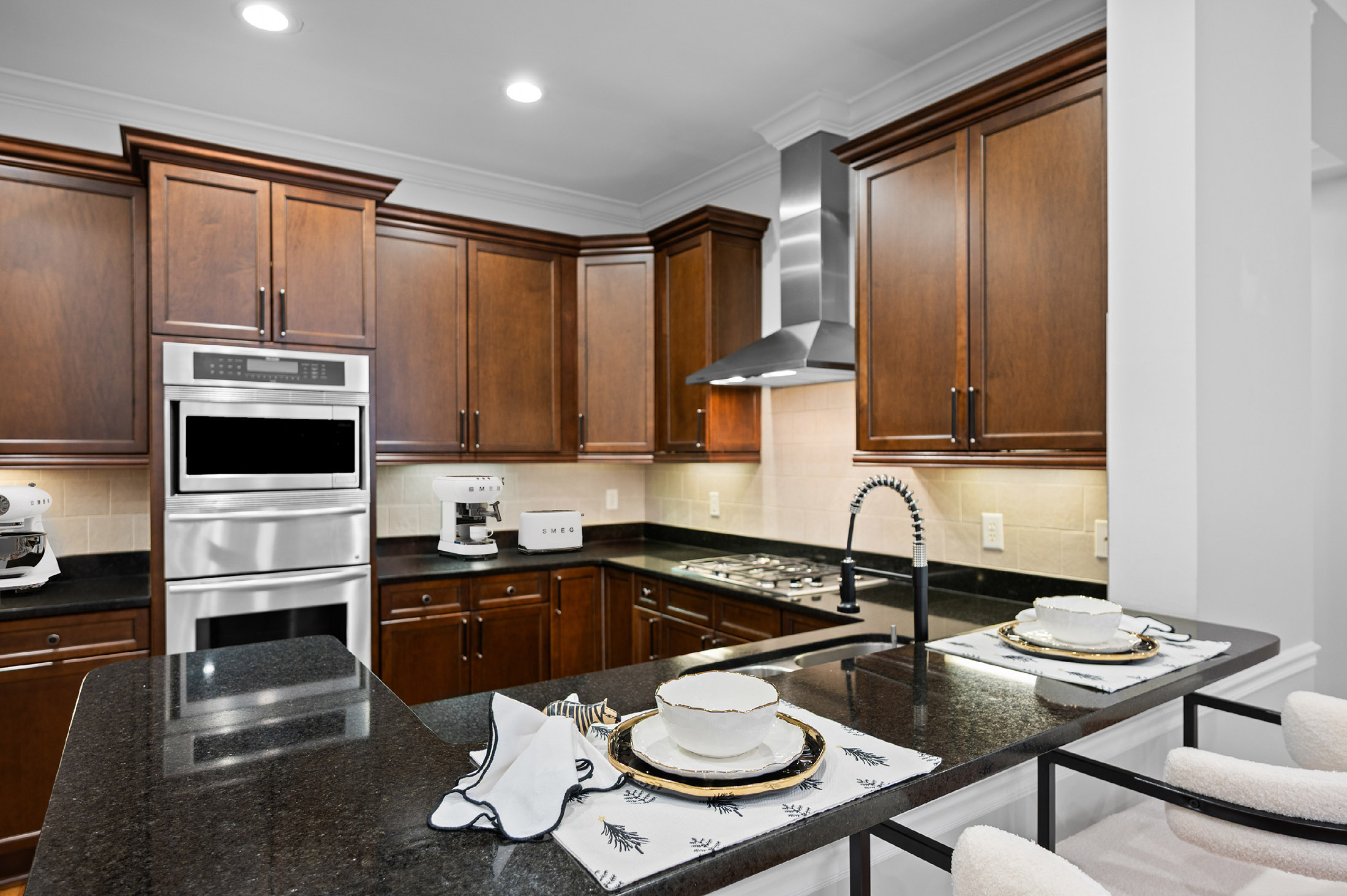  Showstopping Spacious Two Bedroom in the Exclusive Greystone at Vinings - 物件實景