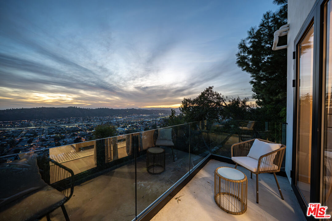 Los Angeles, California, 90065, United States, 3 Bedrooms Bedrooms, ,3 BathroomsBathrooms,Residential,For Sale,1939626
