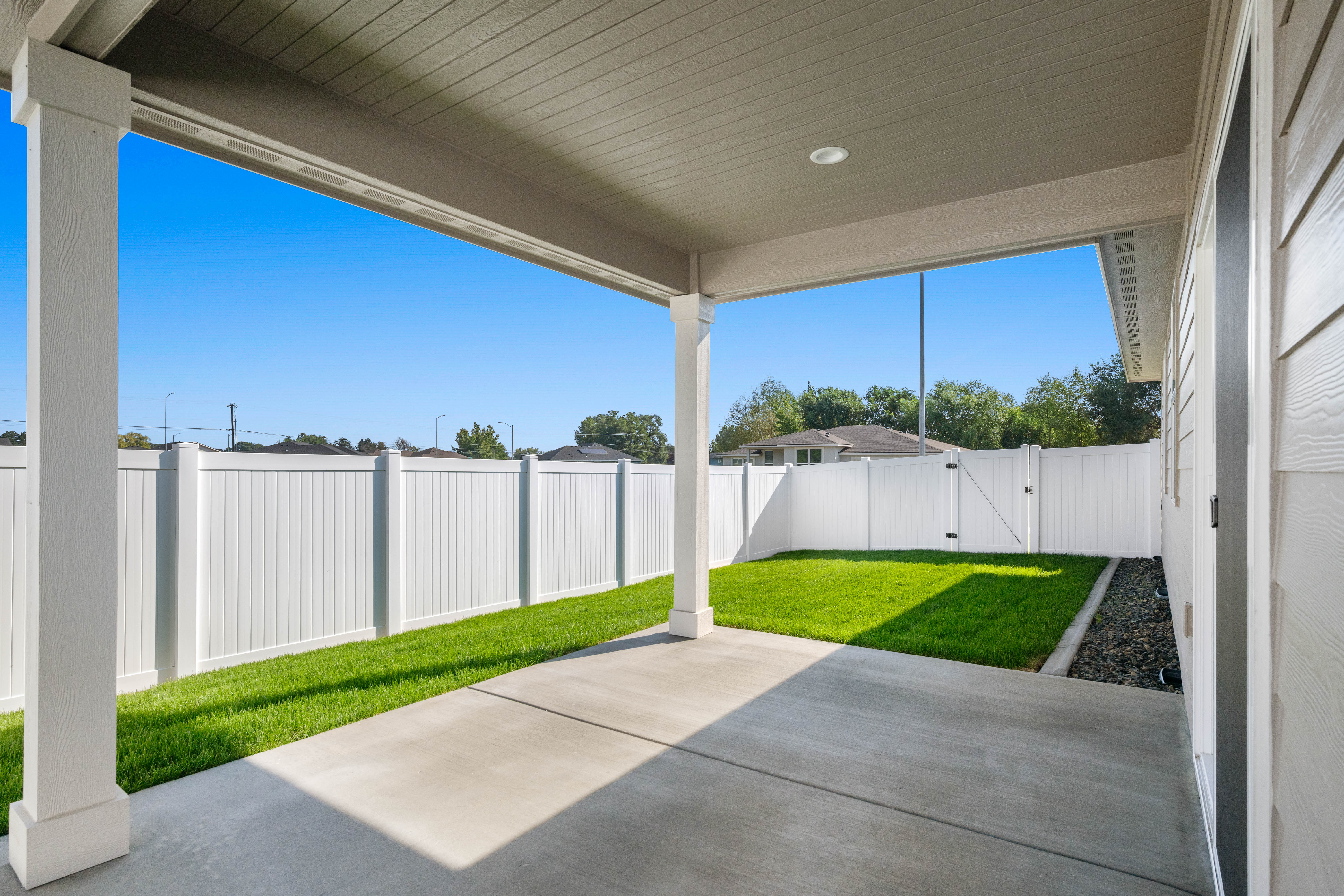  Fully Fenced, Fully Landscaped 4 Bedrooms - 物件實景