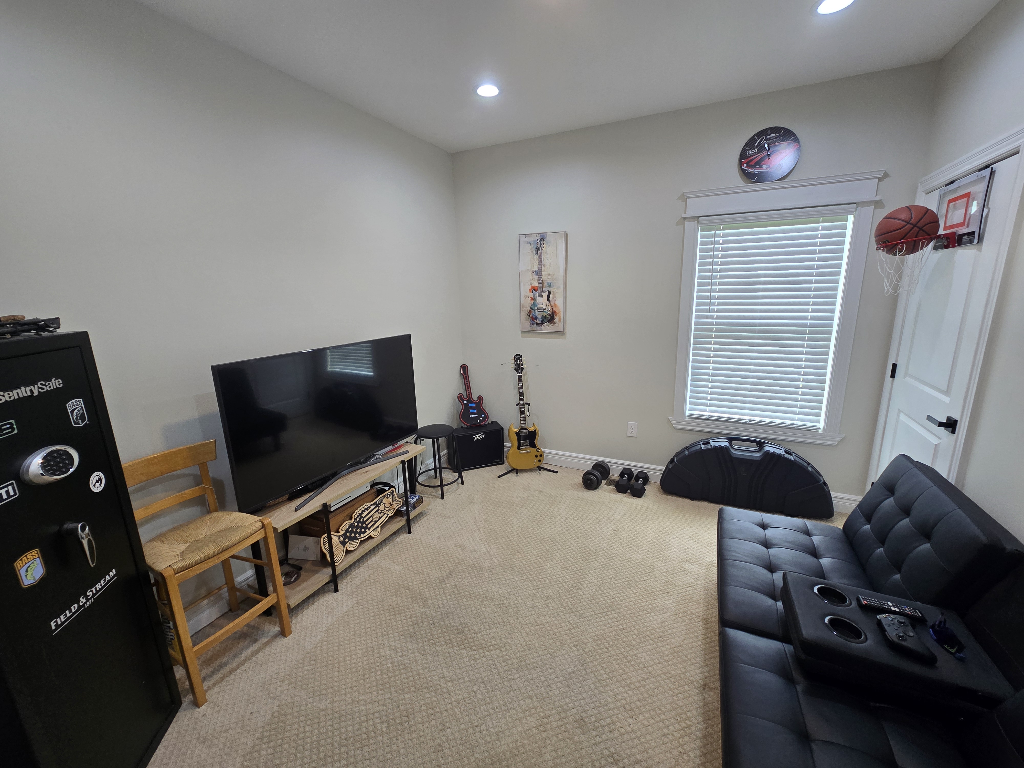 Harrogate, Tennessee, 37752, United States, 3 Bedrooms Bedrooms, ,2 BathroomsBathrooms,Residential,For Sale,1982987