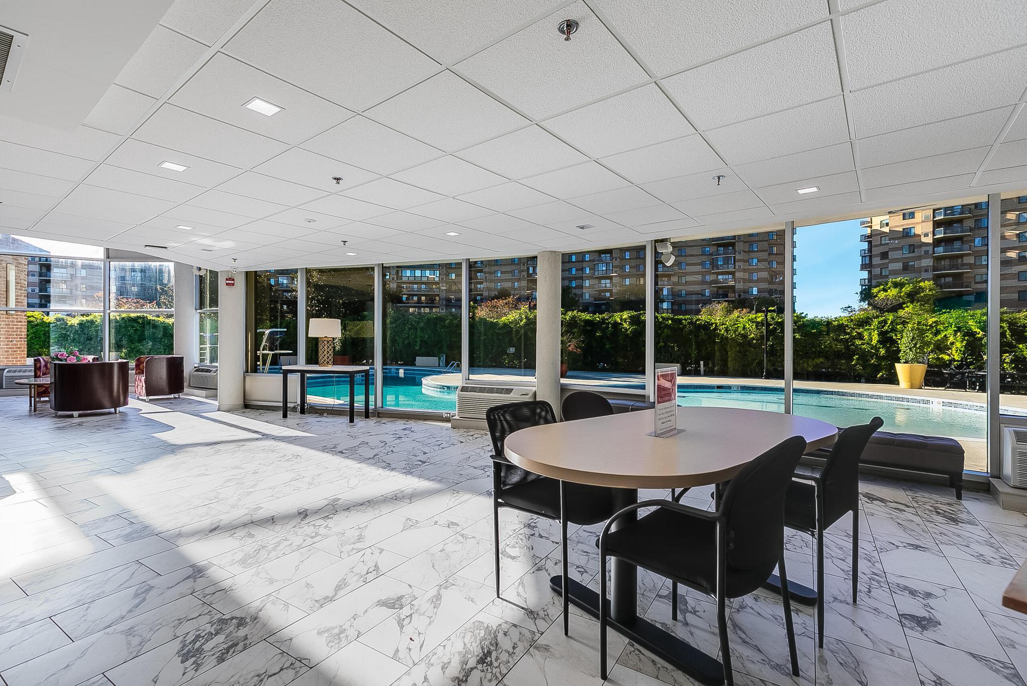  8360 Greensboro Drive, Mclean, VA, 22102 - 物件實景