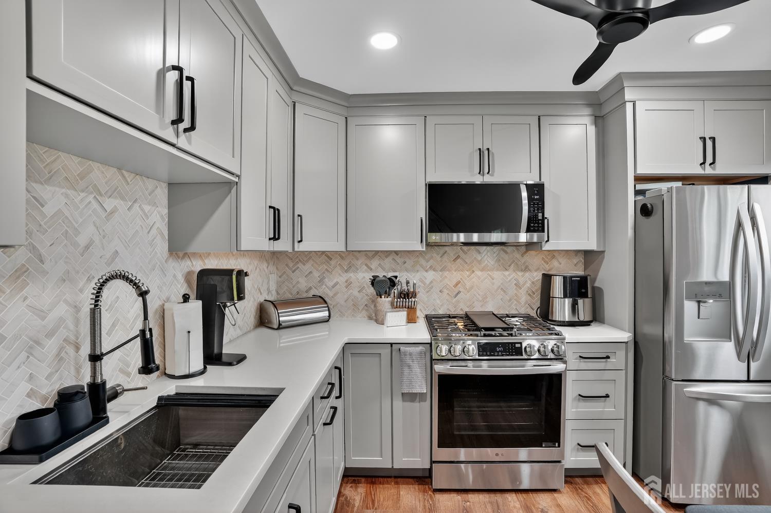 Old Bridge, New Jersey, 08857, United States, 4 Bedrooms Bedrooms, ,2 BathroomsBathrooms,Residential,For Sale,1983904