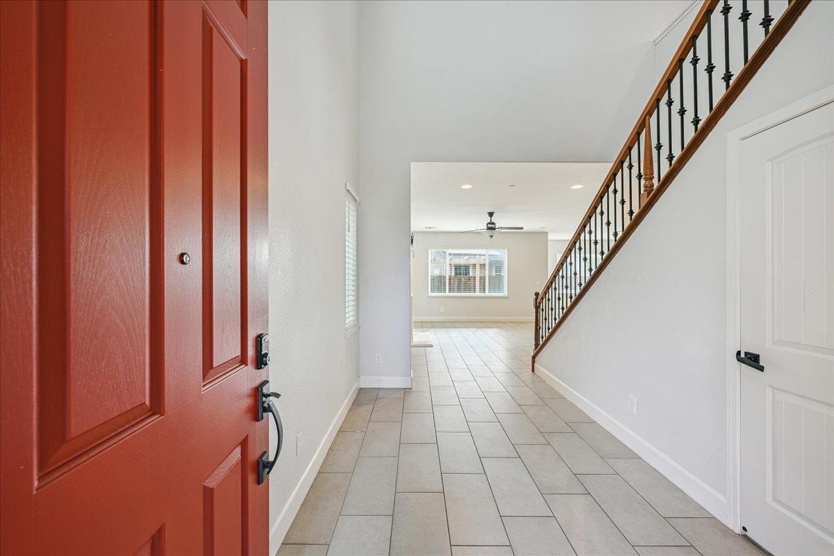 Folsom, California, 95630, United States, 4 Bedrooms Bedrooms, ,3 BathroomsBathrooms,Residential,For Sale,1948899