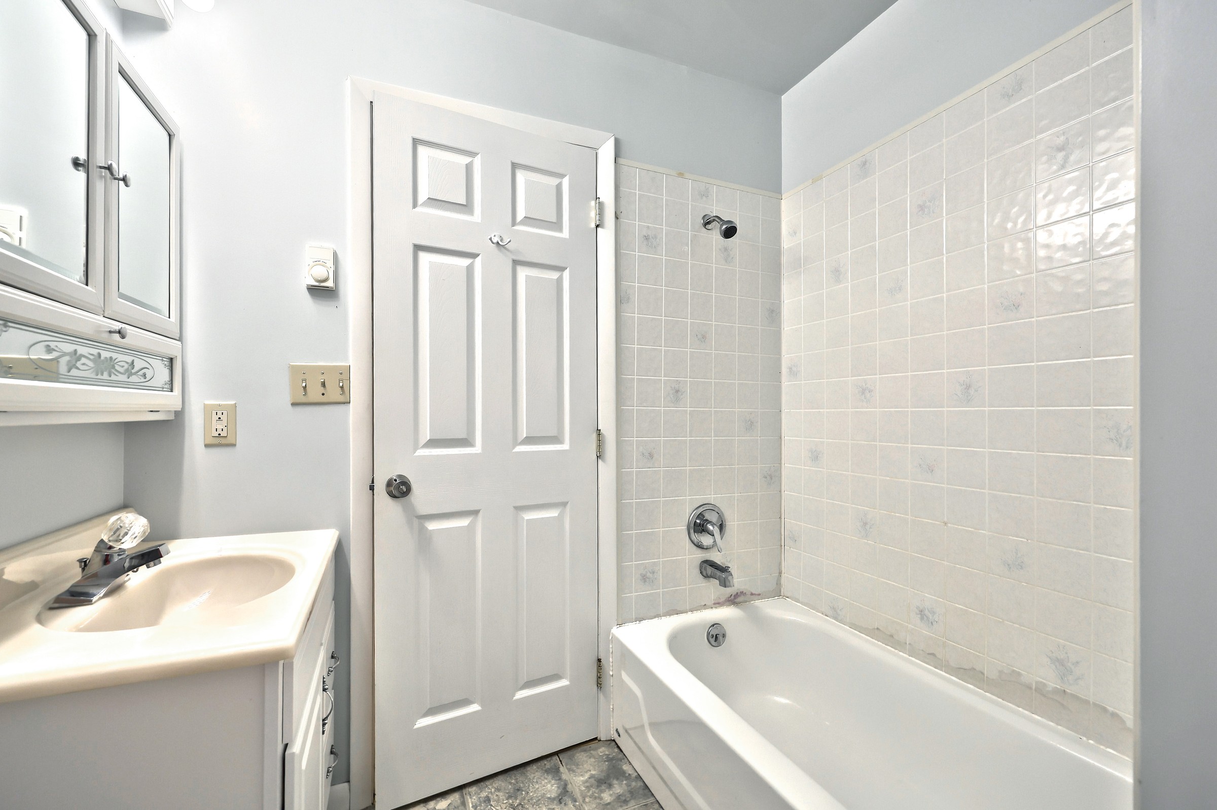 Felton, Pennsylvania, 17322, United States, 4 Bedrooms Bedrooms, ,2 BathroomsBathrooms,Residential,For Sale,1977692