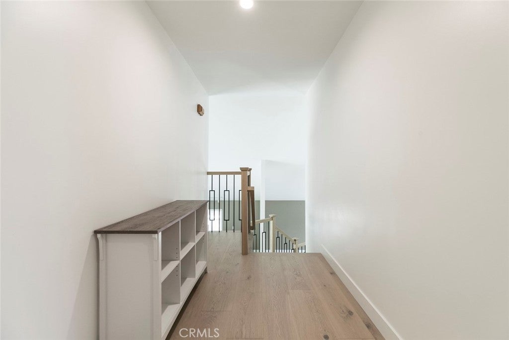 Glendale, California, 91206, United States, 4 Bedrooms Bedrooms, ,3 BathroomsBathrooms,Residential,For Sale,1940917