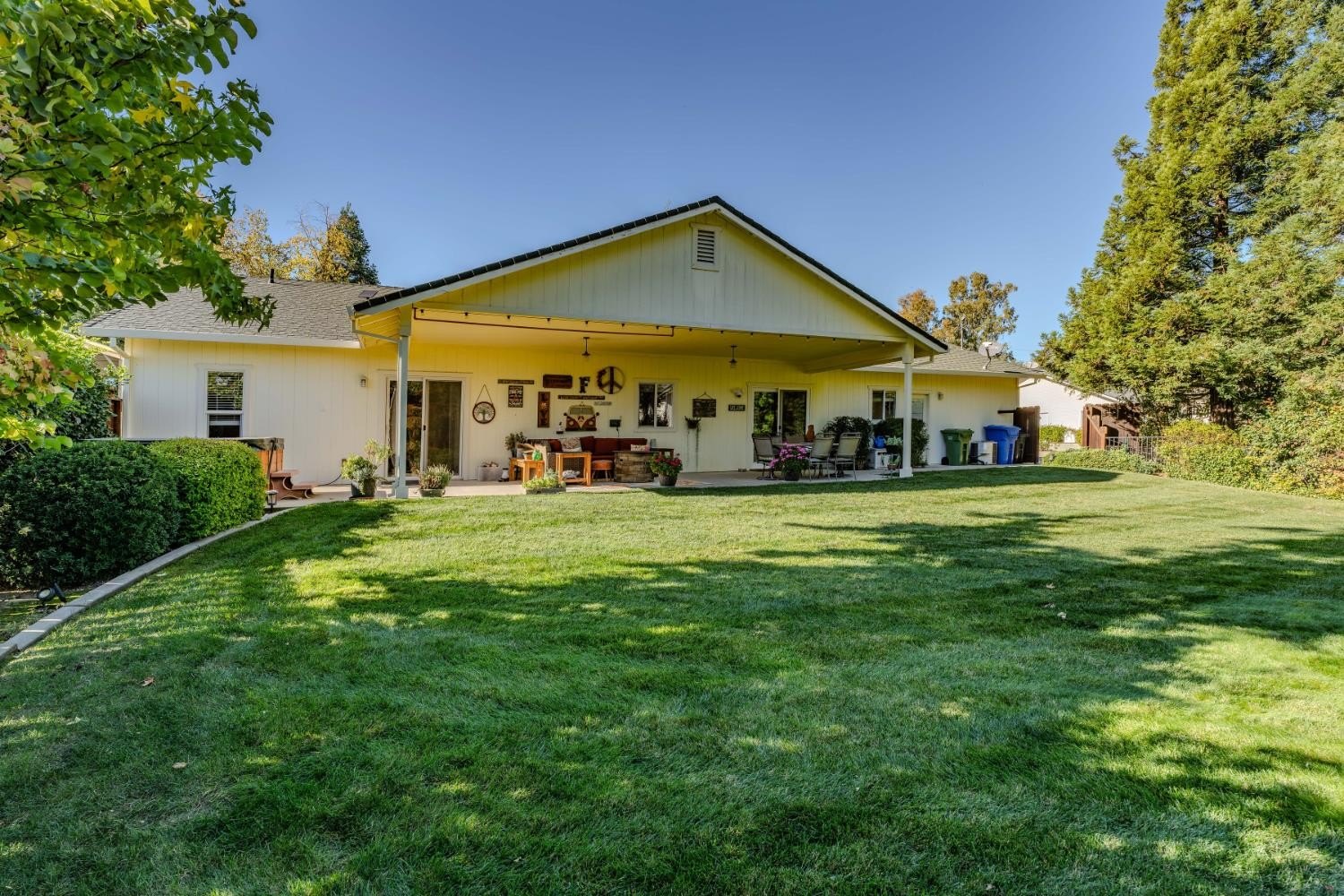 Valley Springs, California, 95252, United States, 3 Bedrooms Bedrooms, ,2 BathroomsBathrooms,Residential,For Sale,1981234