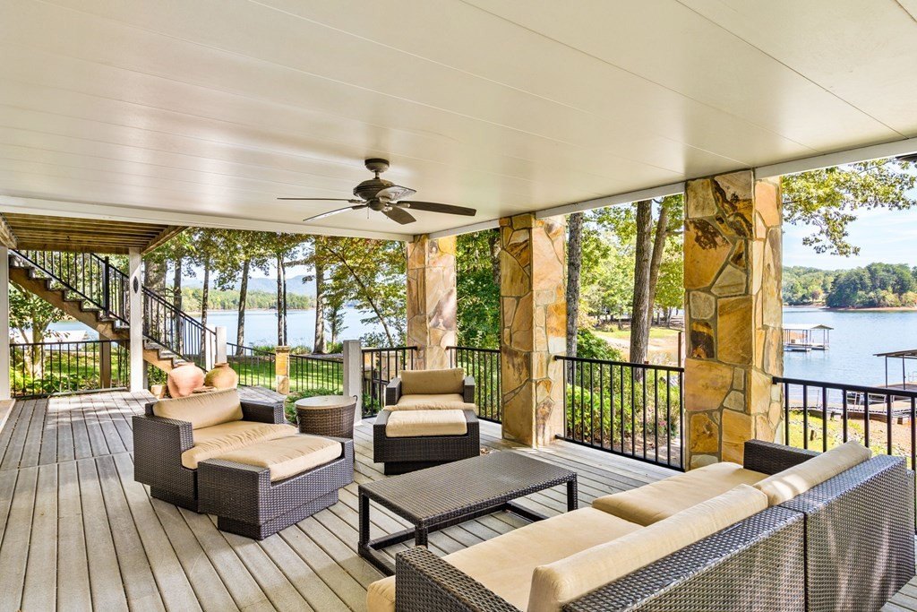 Hiawassee, Georgia, 30546, United States, 3 Bedrooms Bedrooms, ,4 BathroomsBathrooms,Residential,For Sale,1978454