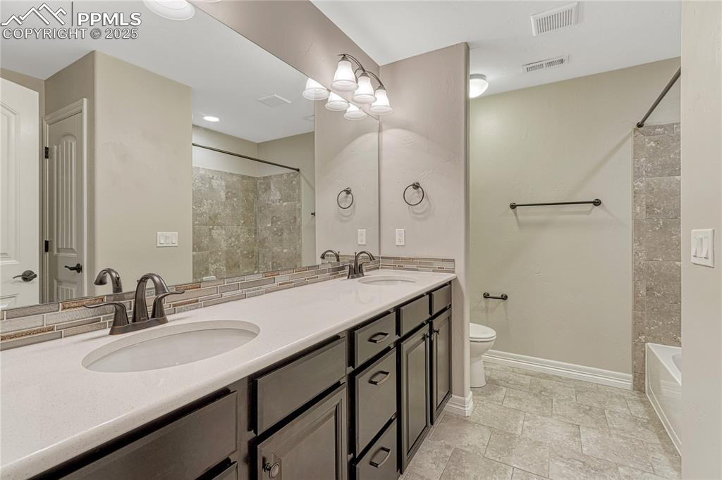 Colorado Springs, Colorado, 80921, United States, 5 Bedrooms Bedrooms, ,4 BathroomsBathrooms,Residential,For Sale,1939279