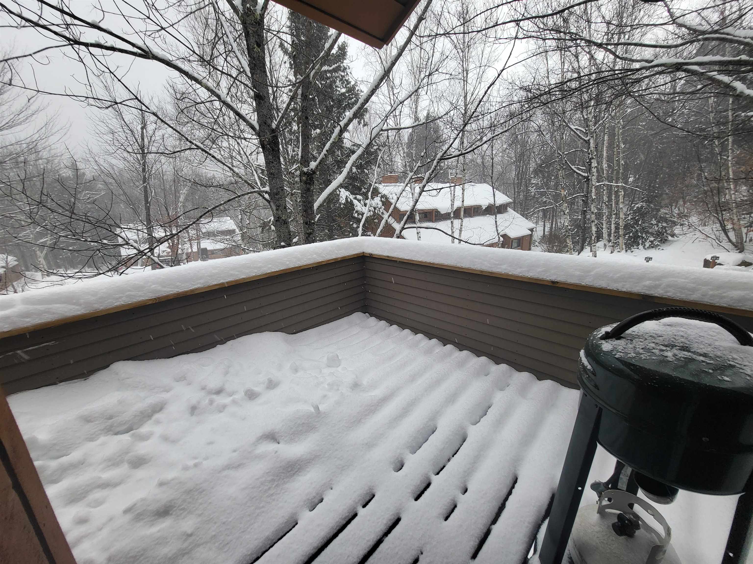 Lincoln, New Hampshire, 03251, United States, 5 Bedrooms Bedrooms, ,2 BathroomsBathrooms,Residential,For Sale,2003487