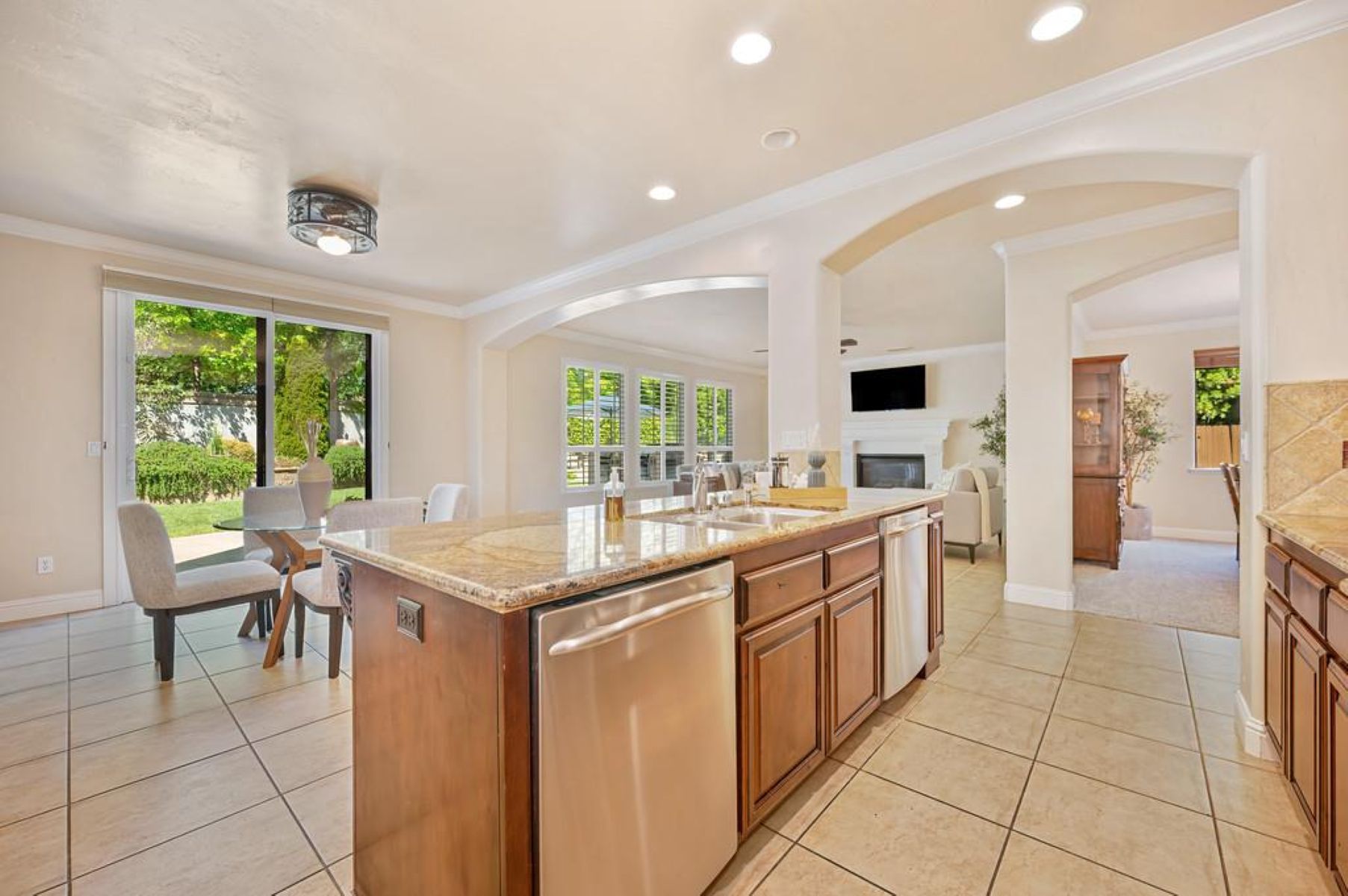  1722 Palomares Way, Roseville, CA 95747 - 物件實景