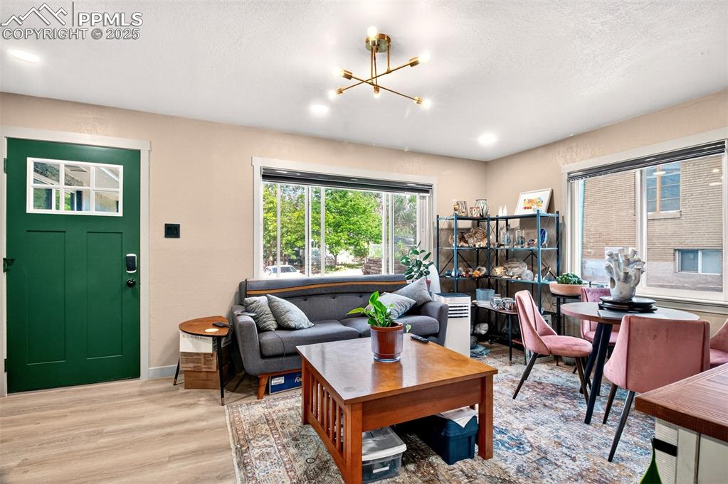 Colorado Springs, Colorado, 80904, United States, ,Residential,For Sale,1972631