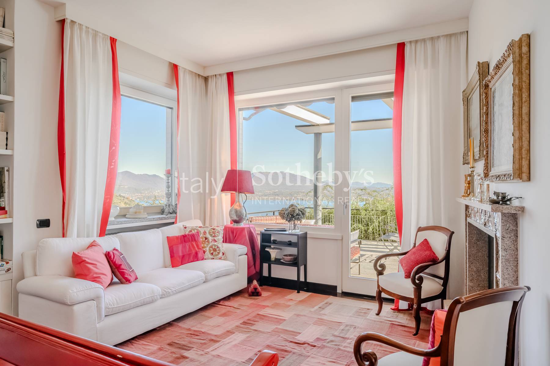  Villa with Lake Views and Gio Ponti Detailing - 物件實景