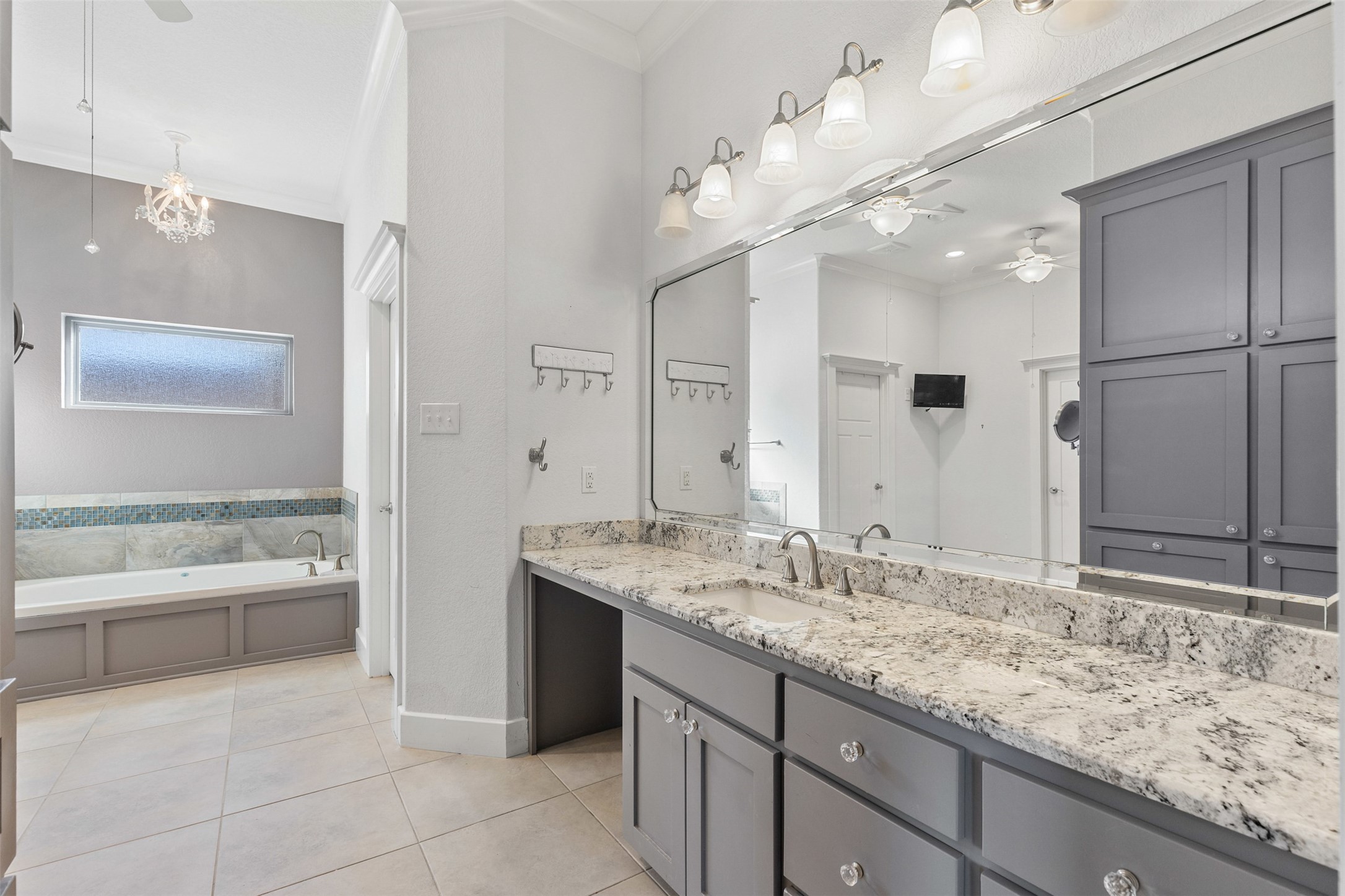 Cleburne, Texas, 76033, United States, 4 Bedrooms Bedrooms, ,3 BathroomsBathrooms,Residential,For Sale,1940352