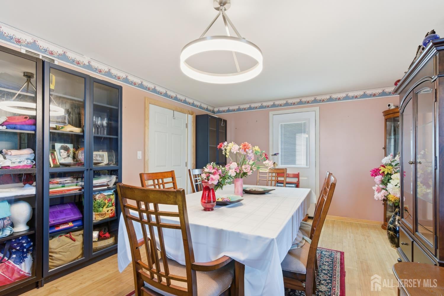 South Amboy, New Jersey, 08879, United States, 3 Bedrooms Bedrooms, ,2 BathroomsBathrooms,Residential,For Sale,2005164