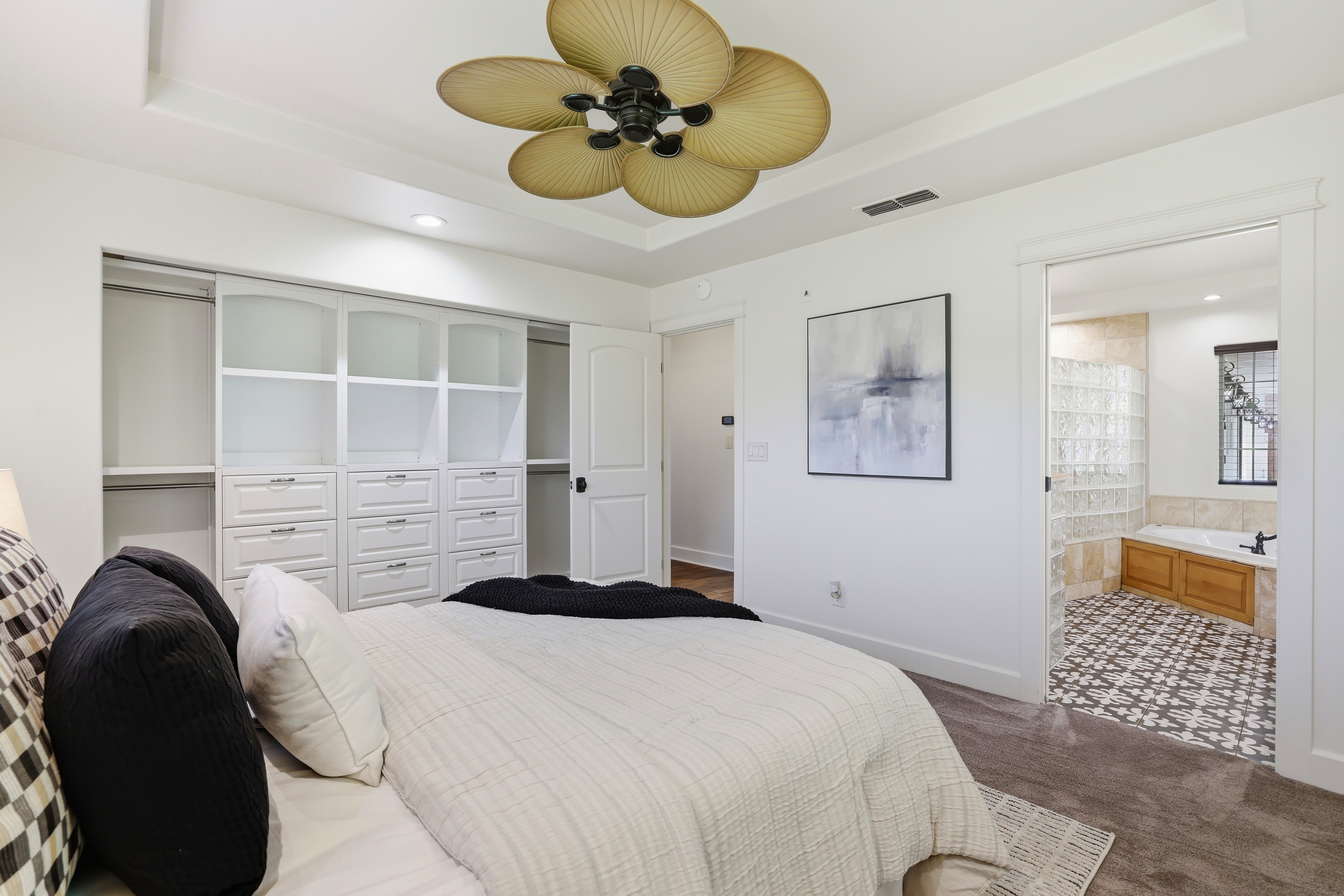  8735 Phoenix Avenue, Fair Oaks, CA 95628 - 物件實景