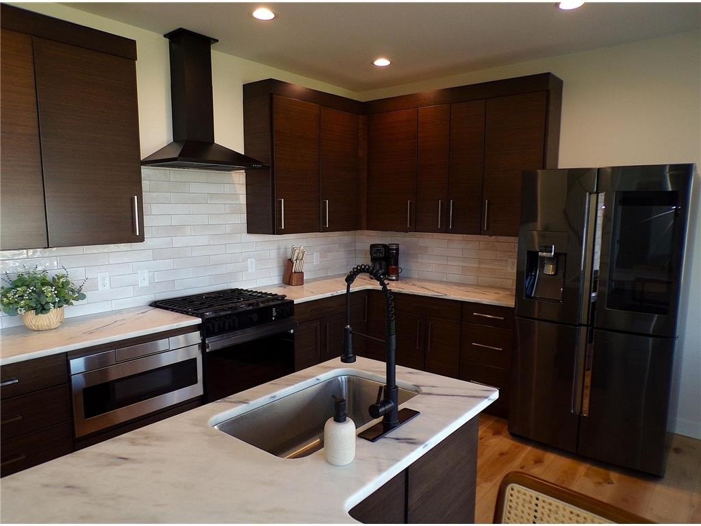 Alexandria, Minnesota, 56308, United States, 4 Bedrooms Bedrooms, ,2 BathroomsBathrooms,Residential,For Sale,2019044