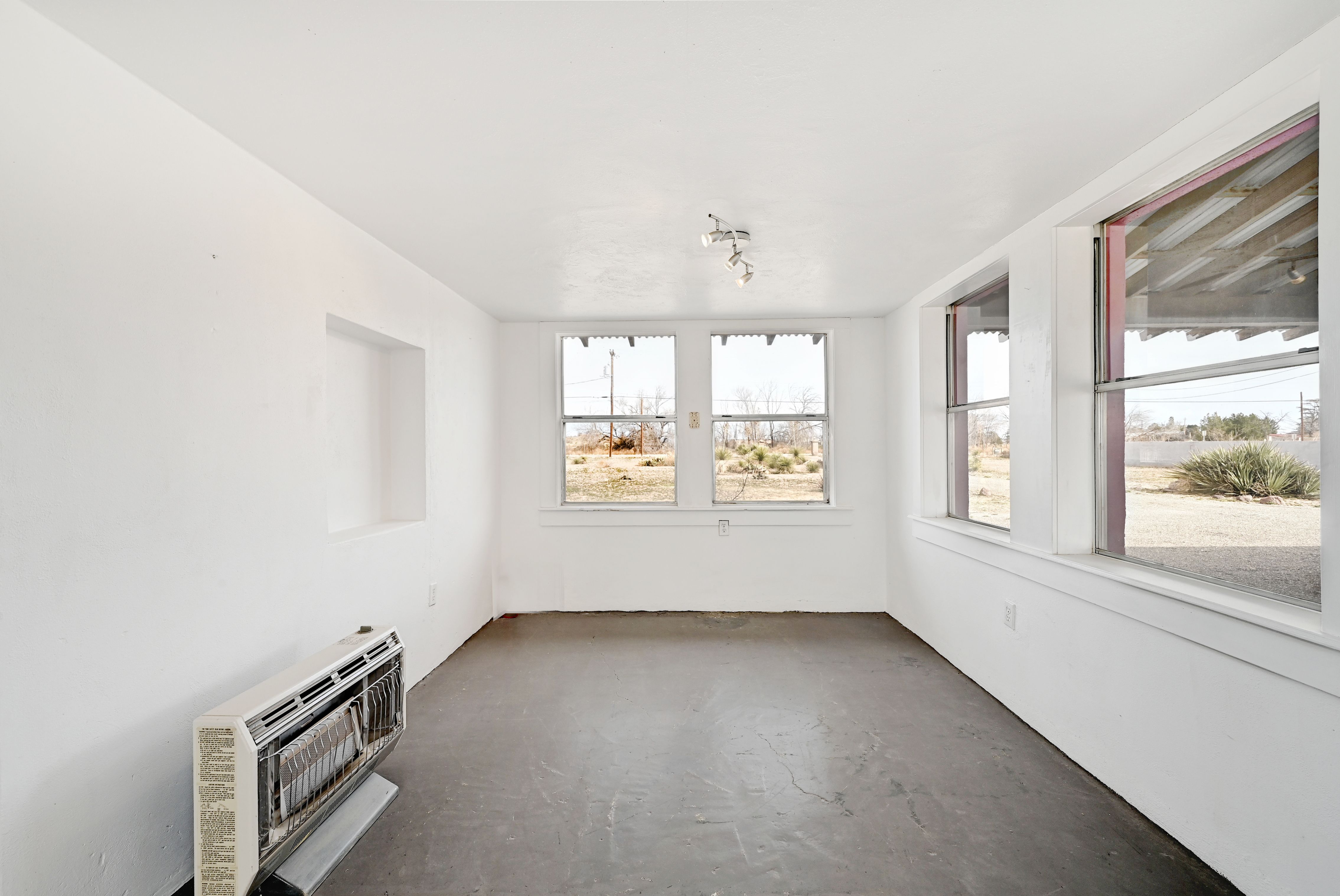  1011 West Washington Street, Marfa, TX 79843 - 物件實景