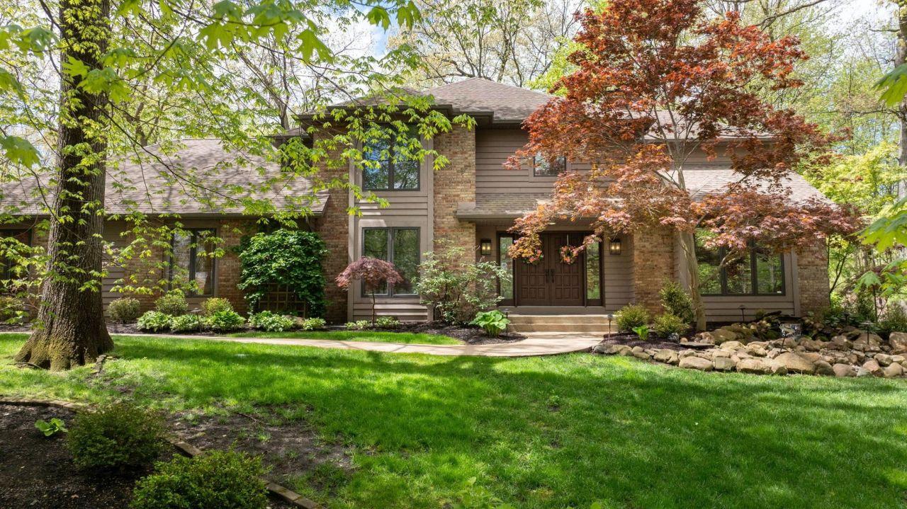 Bristol, Indiana, 46507, United States, 5 Bedrooms Bedrooms, ,4 BathroomsBathrooms,Residential,For Sale,1804432