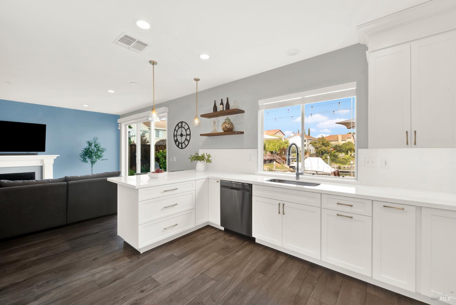 Napa, California, 94559, United States, 4 Bedrooms Bedrooms, ,3 BathroomsBathrooms,Residential,For Sale,1987880