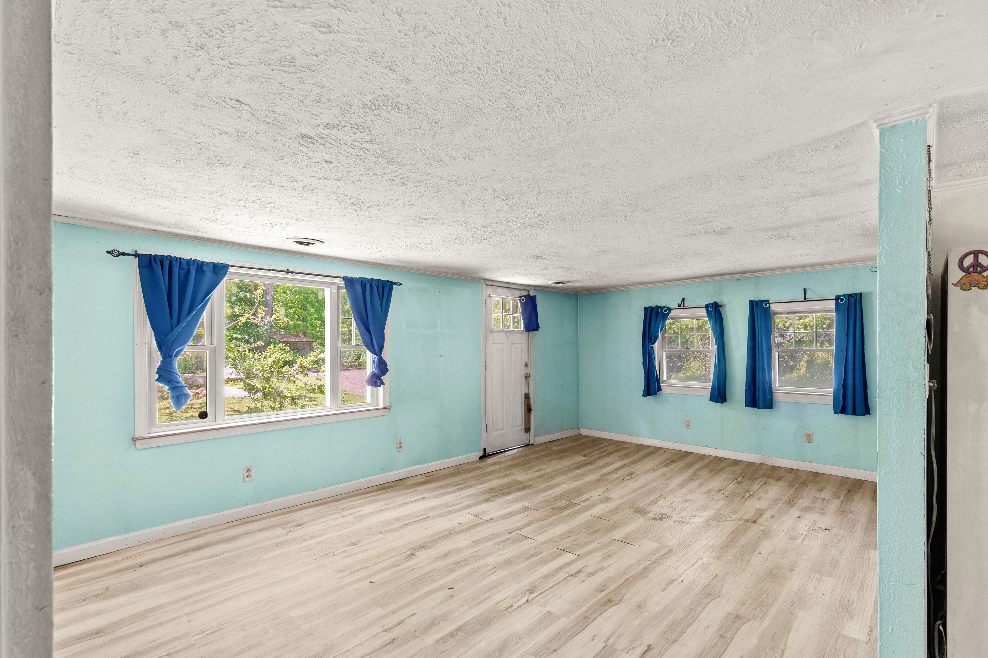  8 Pond View Circle, Plymouth, MA, 02360 - 物件實景