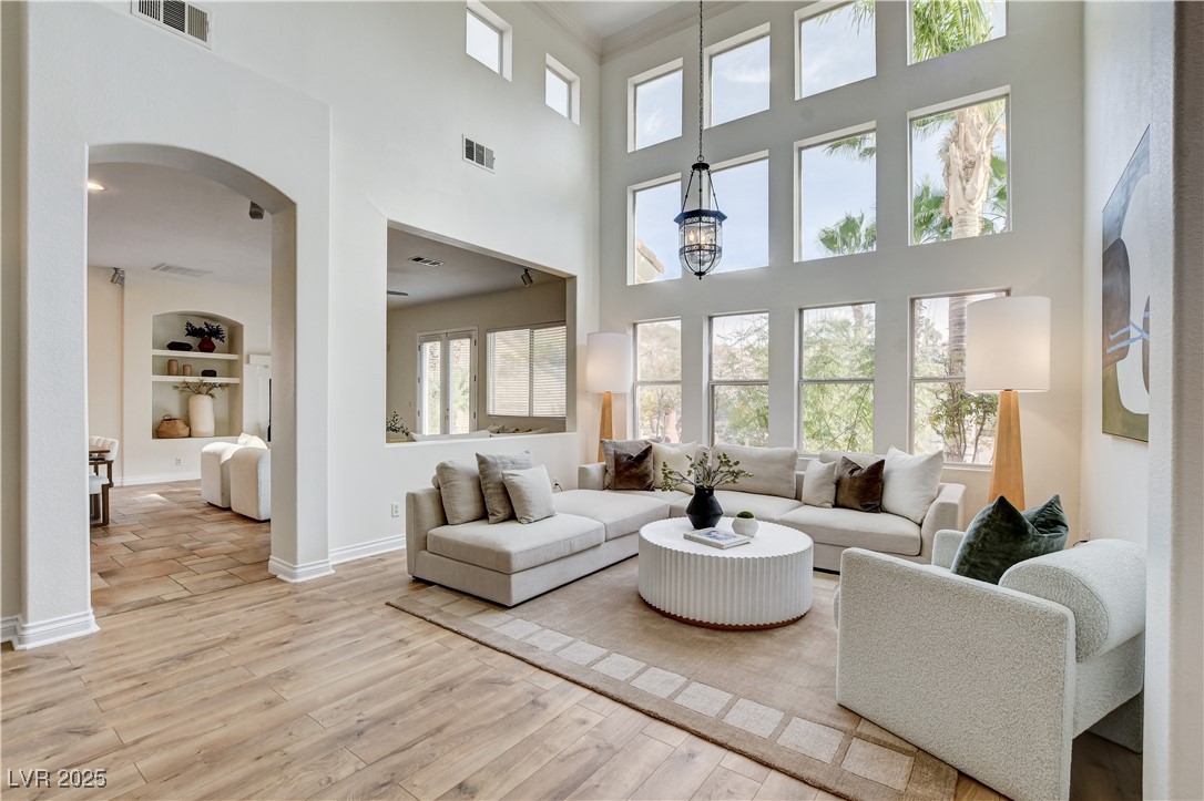 Henderson, Nevada, 89052, United States, 5 Bedrooms Bedrooms, ,4 BathroomsBathrooms,Residential,For Sale,1989374