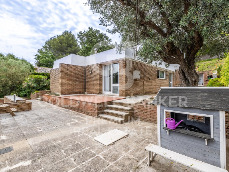 Cerdanyola del Vallès, Catalonia, ES, 4 Bedrooms Bedrooms, ,3 BathroomsBathrooms,Residential,For Sale,1856744