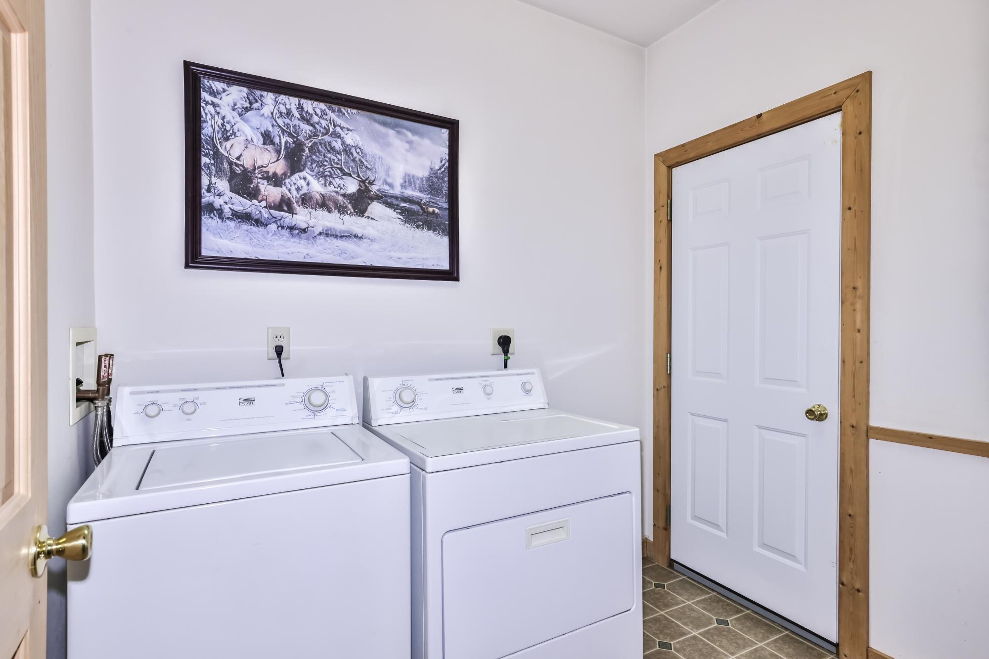 Tomahawk, Wisconsin, 54487, United States, 3 Bedrooms Bedrooms, ,2 BathroomsBathrooms,Residential,For Sale,1981135