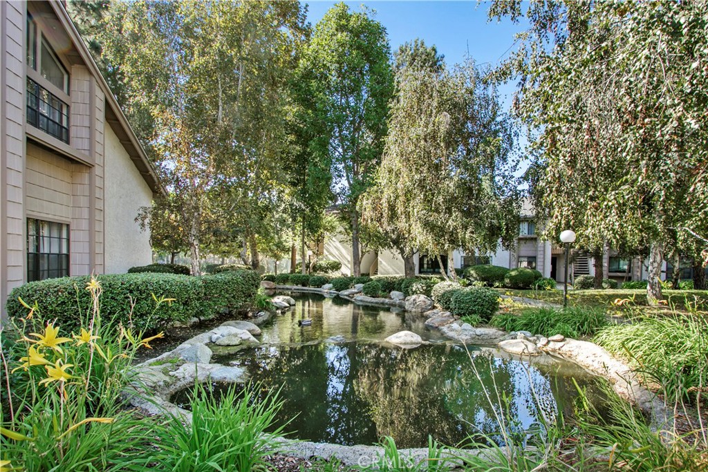 Laguna Hills, California, 92656, United States, 2 Bedrooms Bedrooms, ,2 BathroomsBathrooms,Residential,For Sale,1988360