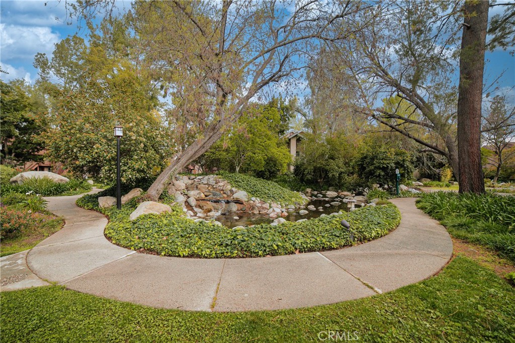Canoga Park, California, 91303, United States, 2 Bedrooms Bedrooms, ,1 BathroomBathrooms,Residential,For Sale,1903560