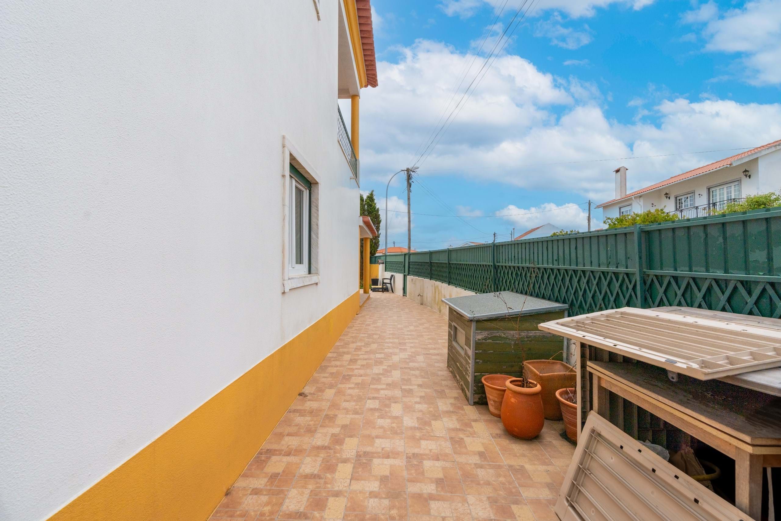Sintra, Lisbon, 2705-8441, PT, 3 Bedrooms Bedrooms, ,3 BathroomsBathrooms,Residential,For Sale,1897650