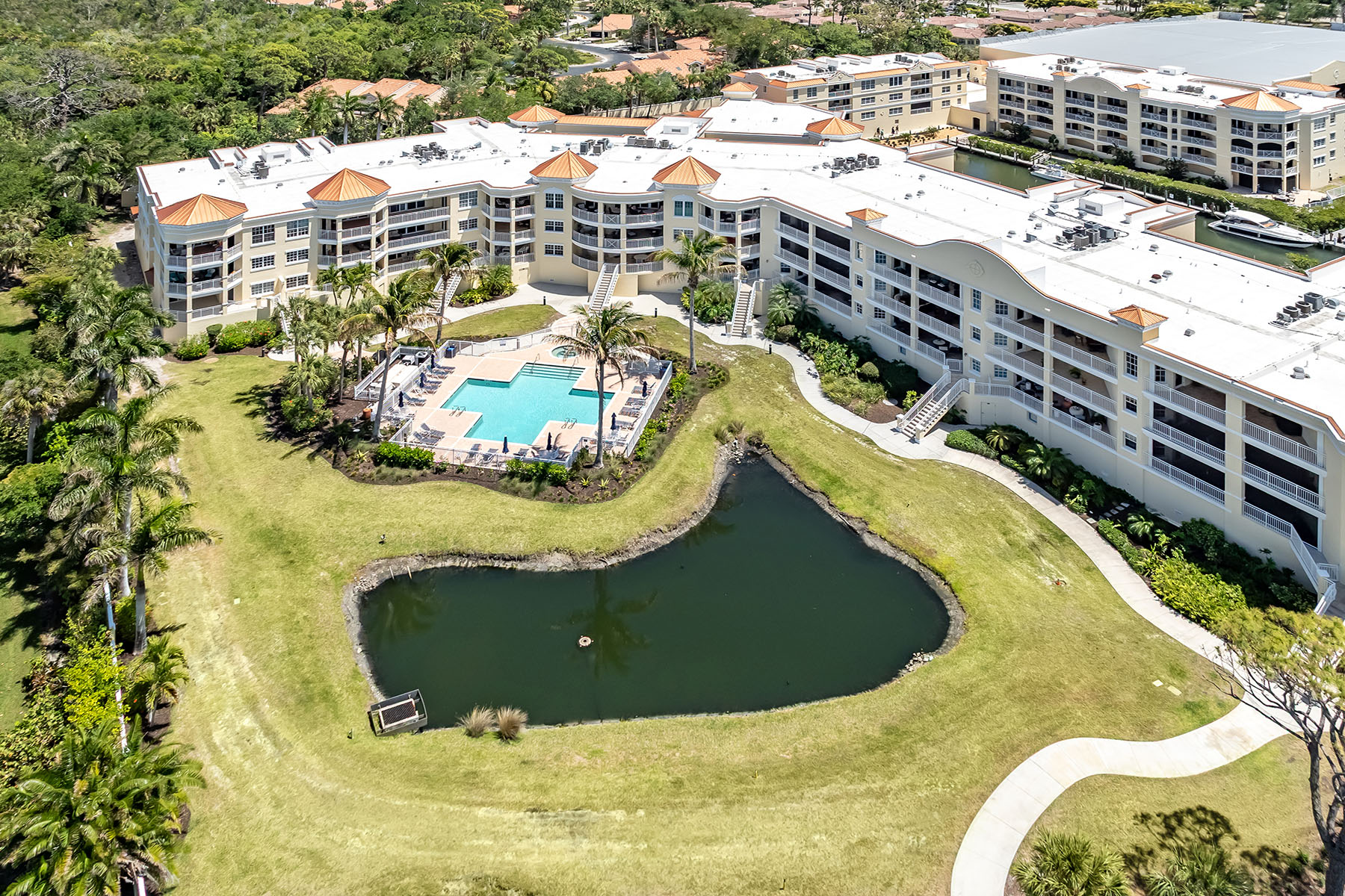  VILLAS AT BELLAGIO HARBOR VILLAGE - 物件實景
