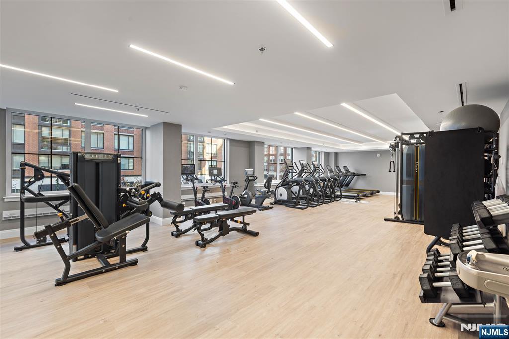 Hoboken, New Jersey, 07030, United States, 2 Bedrooms Bedrooms, ,2 BathroomsBathrooms,Residential,For Sale,1992140