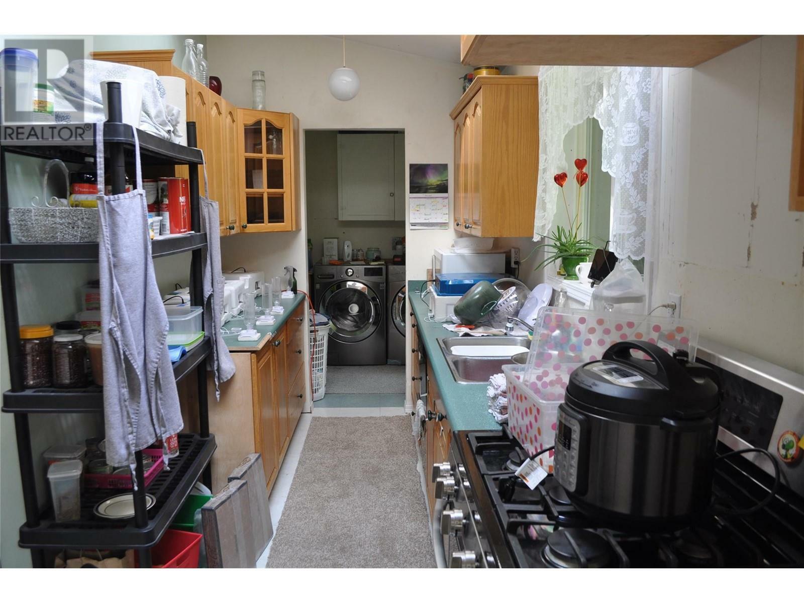 CHERRYVILLE, British Columbia, V0E 2G1, CA, 2 Bedrooms Bedrooms, ,2 BathroomsBathrooms,Residential,For Sale,1837414